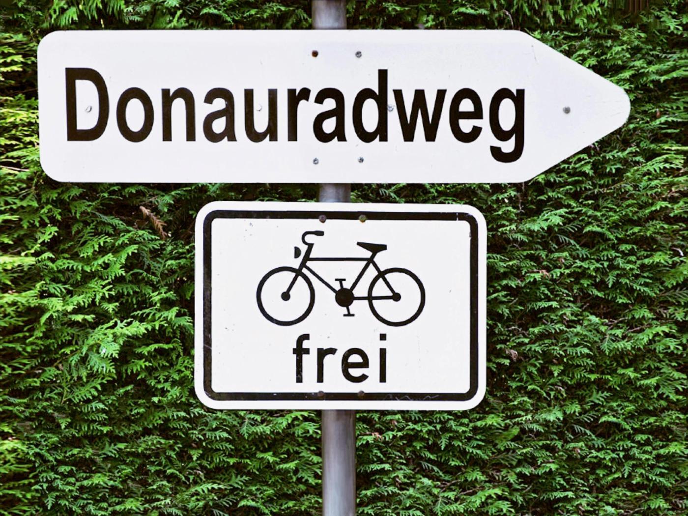 Donauradweg für Radfahrer frei