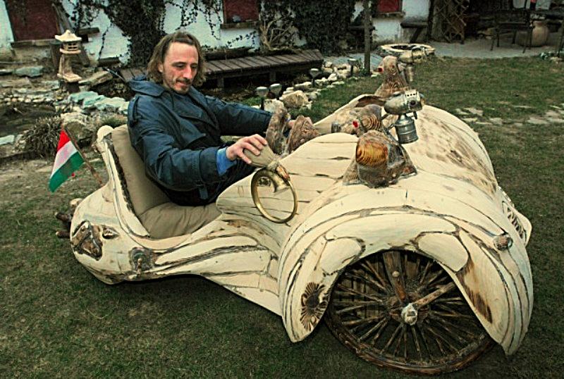 Woodenmobile