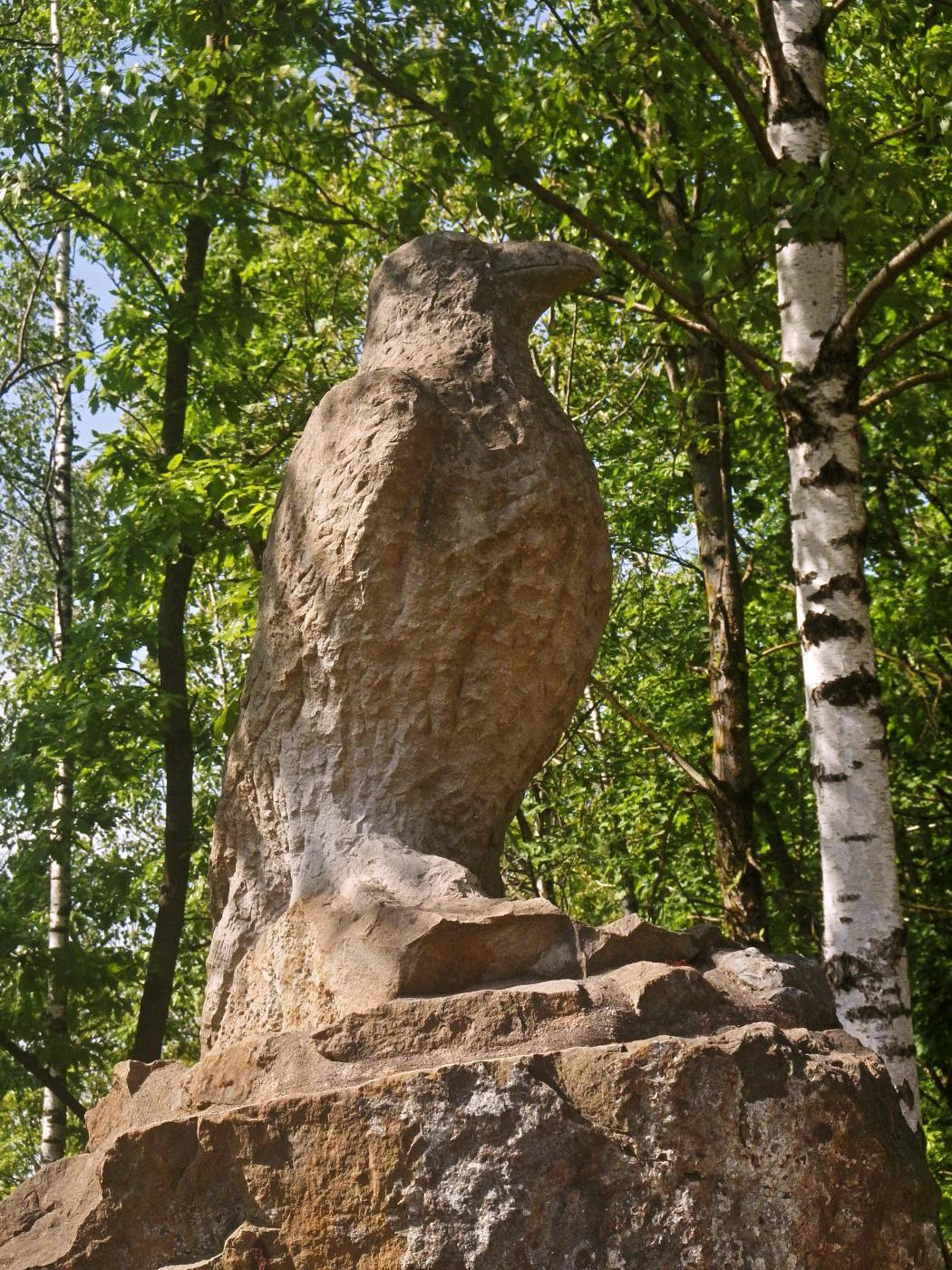 Steinzeichen Skulptur